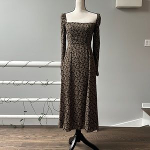 Never worn but has no tags